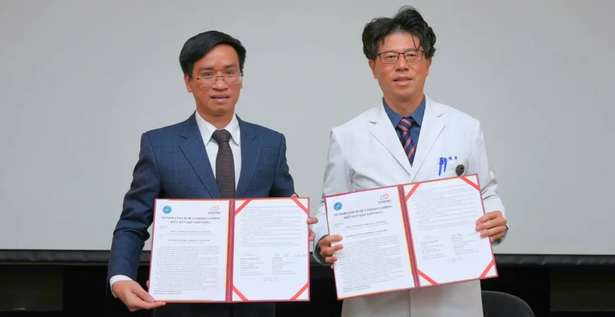 台越醫療合作深化！嘉基簽署MOU攜手河內河東總醫院　共推ERAS術後加速康復